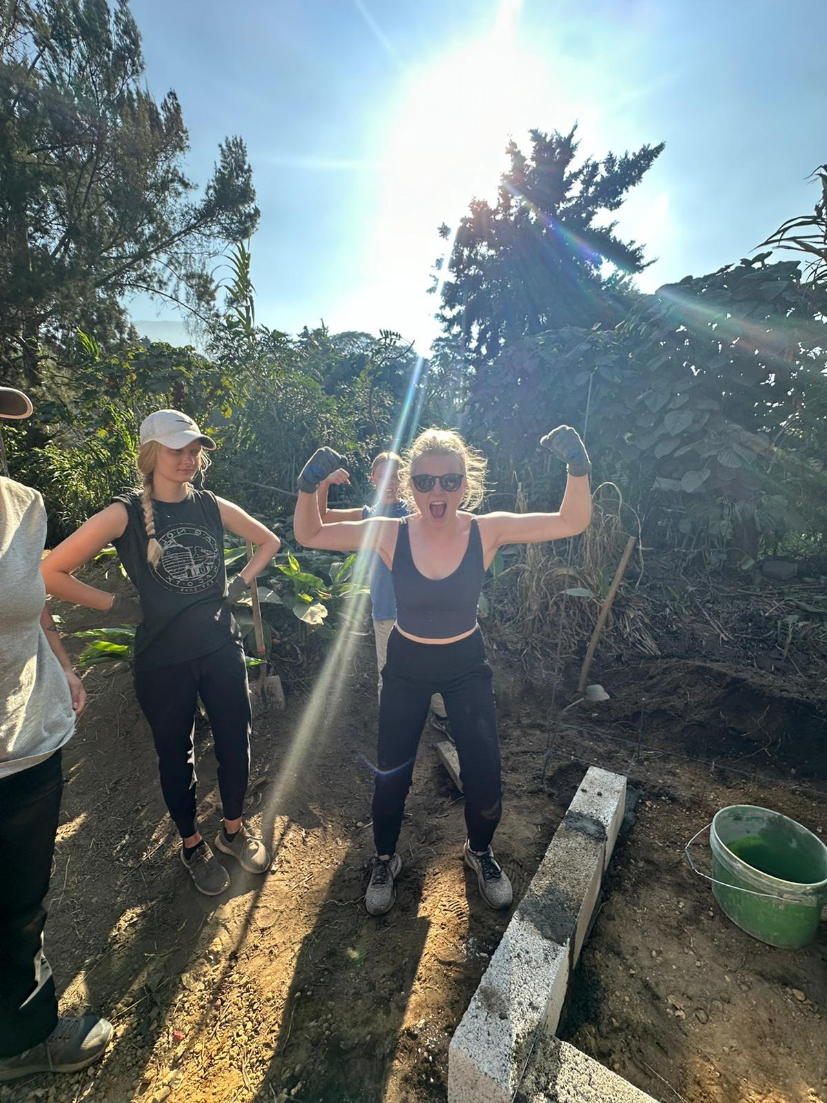 students in Guatemala on immersion 